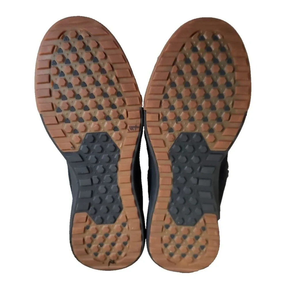 Vans range exp